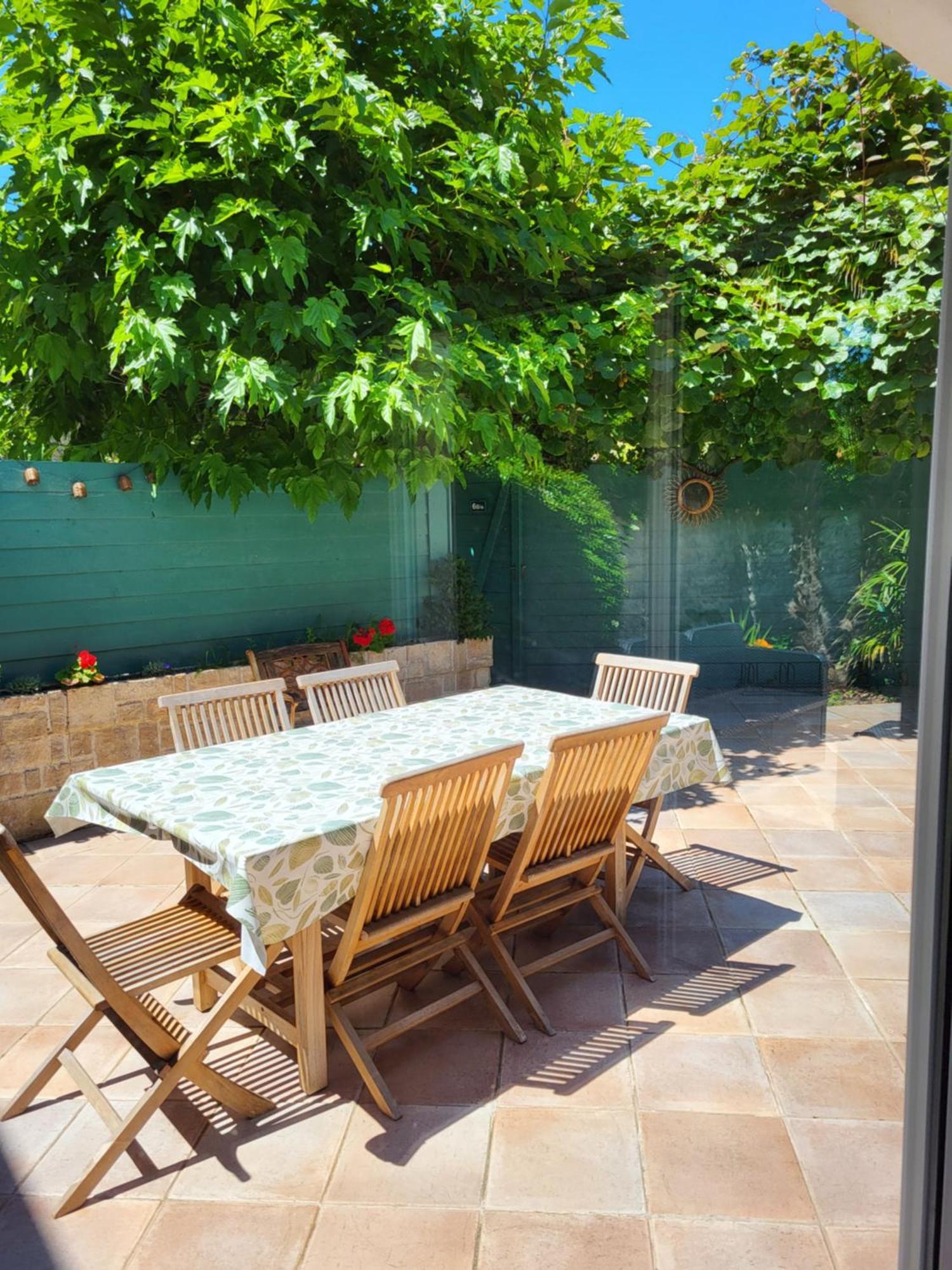 Le Clos Des Sternes La Flotte Exterior foto