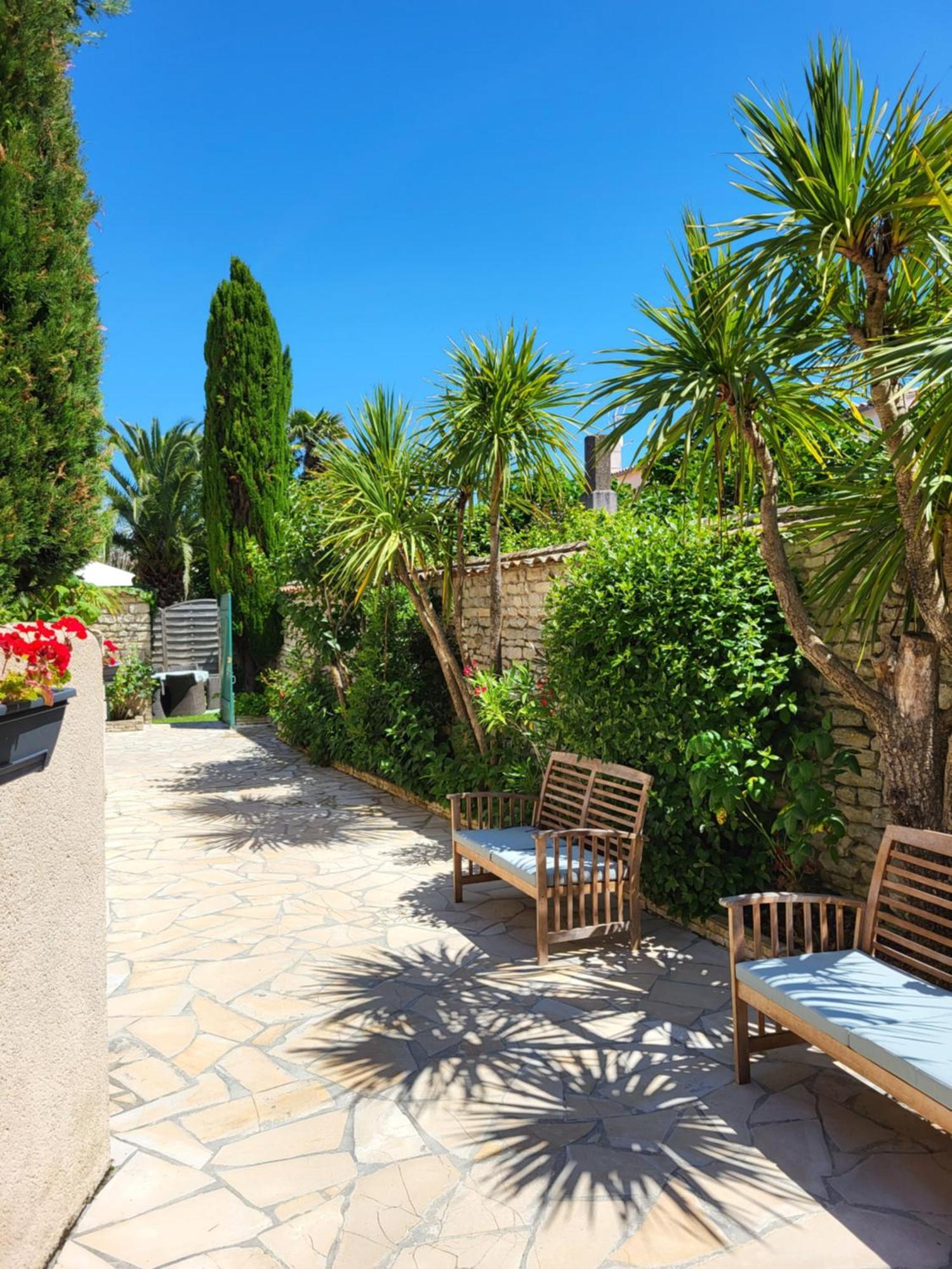 Le Clos Des Sternes La Flotte Exterior foto