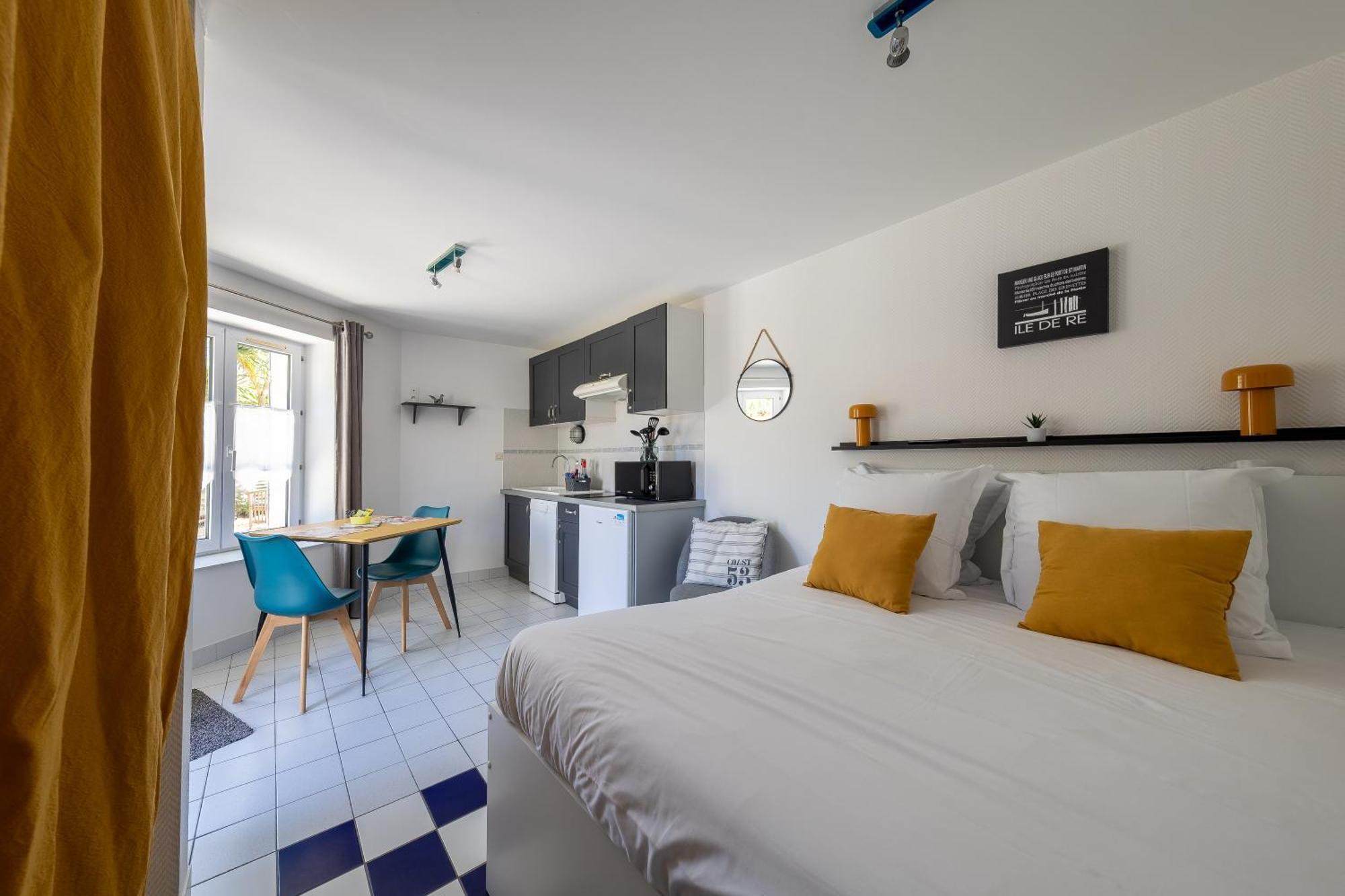 Le Clos Des Sternes La Flotte Exterior foto